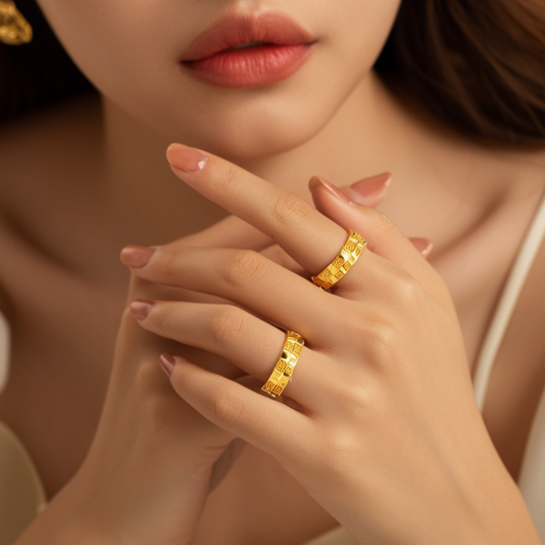 女士金戒指图片