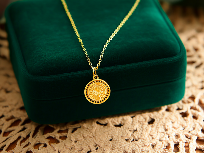 金项链盒子图片